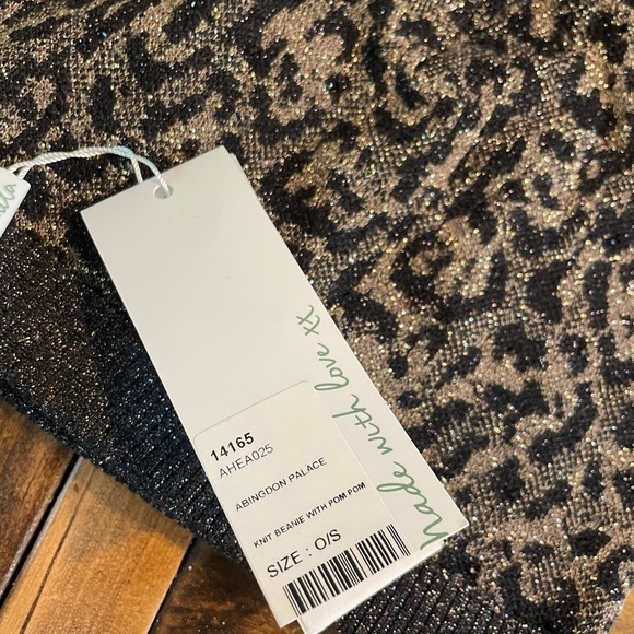 NWT Camilla Abington Palace knit metallic animal print beanie with pompom - Picture 6 of 10